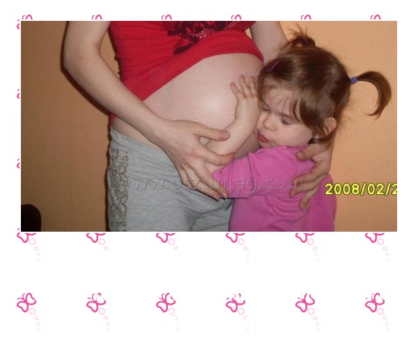 Anya csak egy van!
 
Szeretetet csak a gyermekeidtől kapod a legtisztábban!!!!!